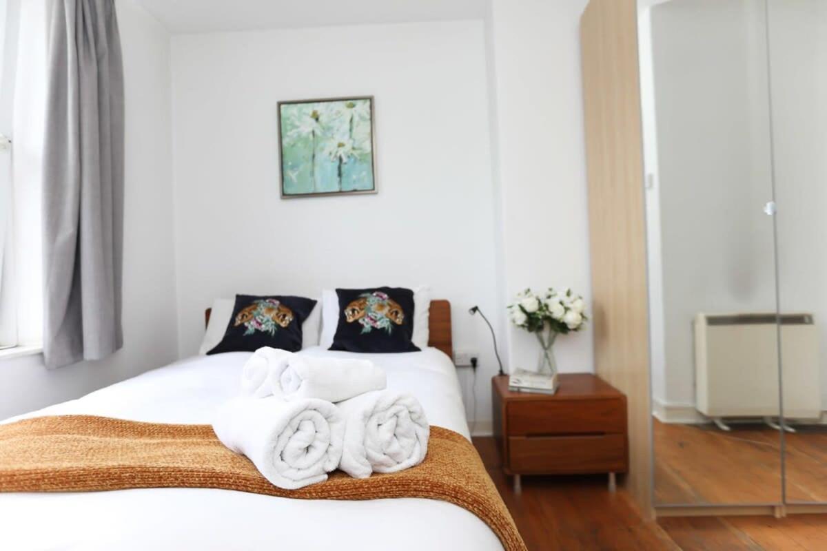 2 Bedroom Apartment In Waterloo Central Londra Dış mekan fotoğraf